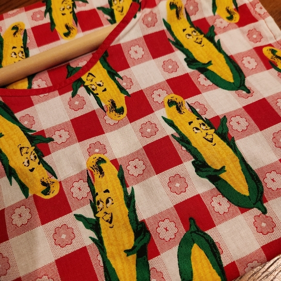 DIY Casserole Dish Carrier- Anthropomorphic Corn Cobs - Picture 4 of 5